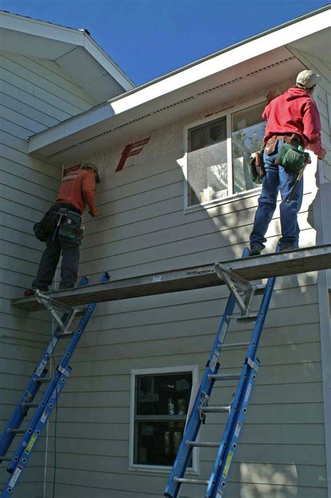 Able to do siding, soffit, fascia and interior drywall work is a plus. . Roofing crews needed craigslist